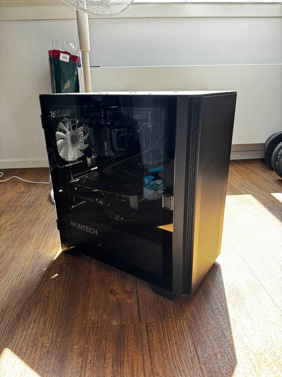Perfect Gaming PC | 32 GB - 1 TB | 5060ti | Ryzen 7 5700X3D, Computers en Software, Desktop Pc's, Ophalen of Verzenden, Zo goed als nieuw