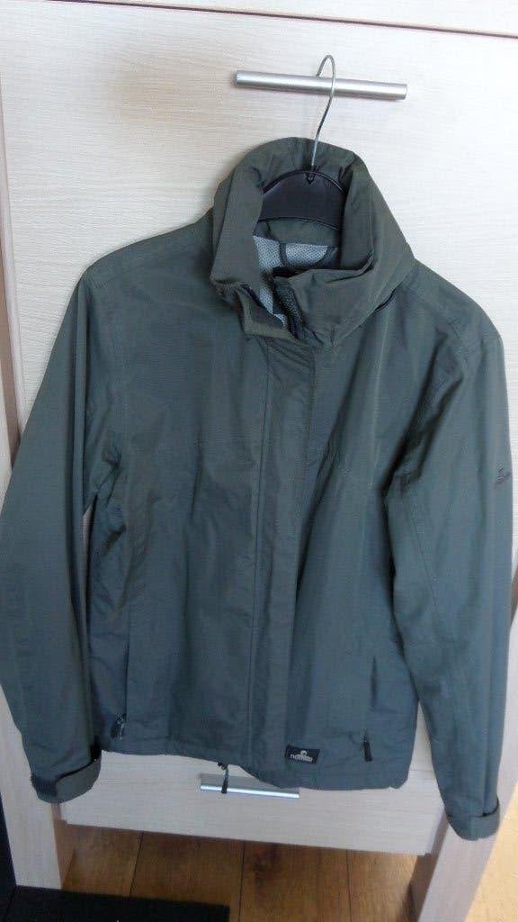 nomad outdoor jas legergroen mt 40/L z.g.a.n., Maat 38/40 (M), Nomad, Ophalen of Verzenden, Zo goed als nieuw