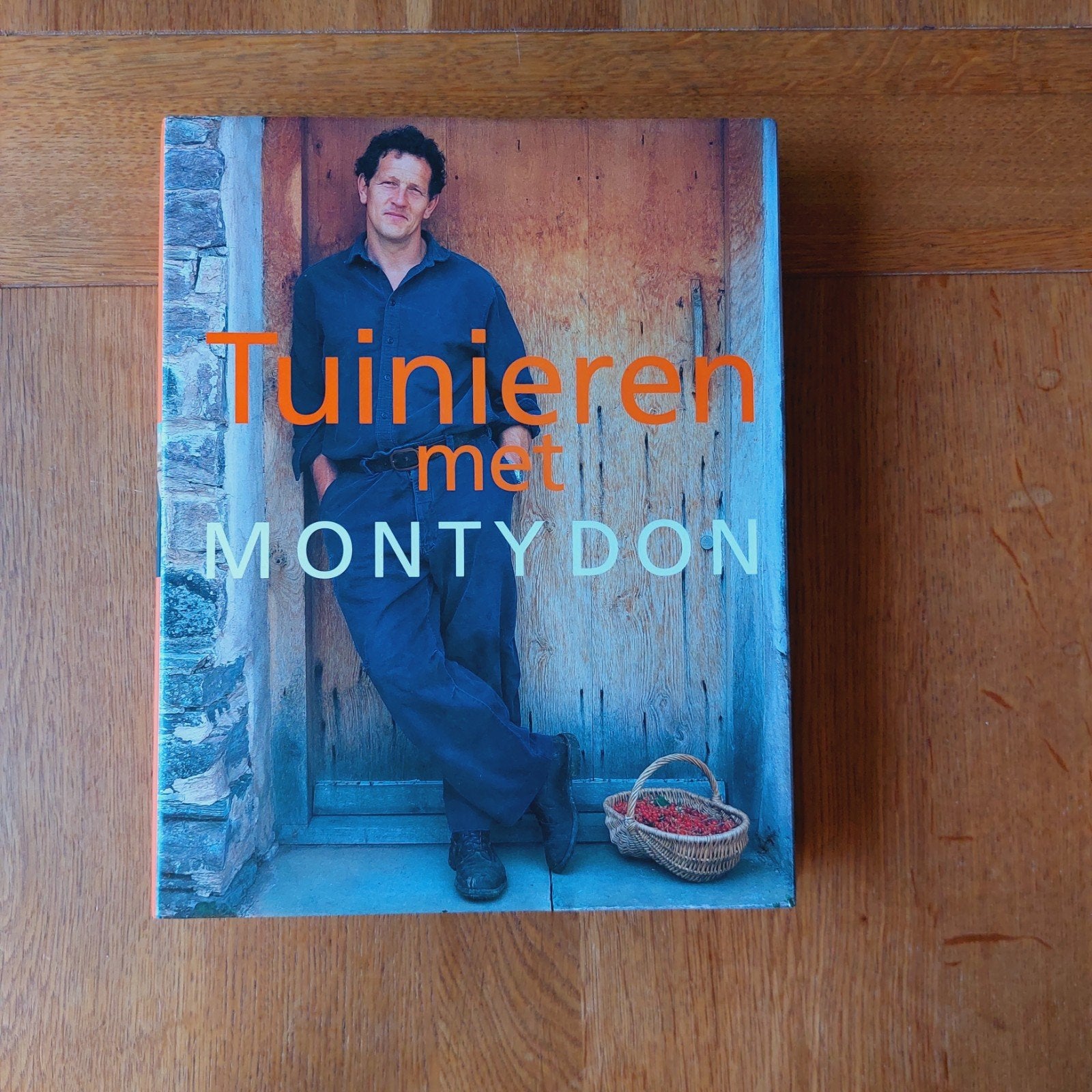 Tuinieren met Monty Don, Ophalen of Verzenden, Zo goed als nieuw, Monty Don, Tuinieren en Tuinplanten
