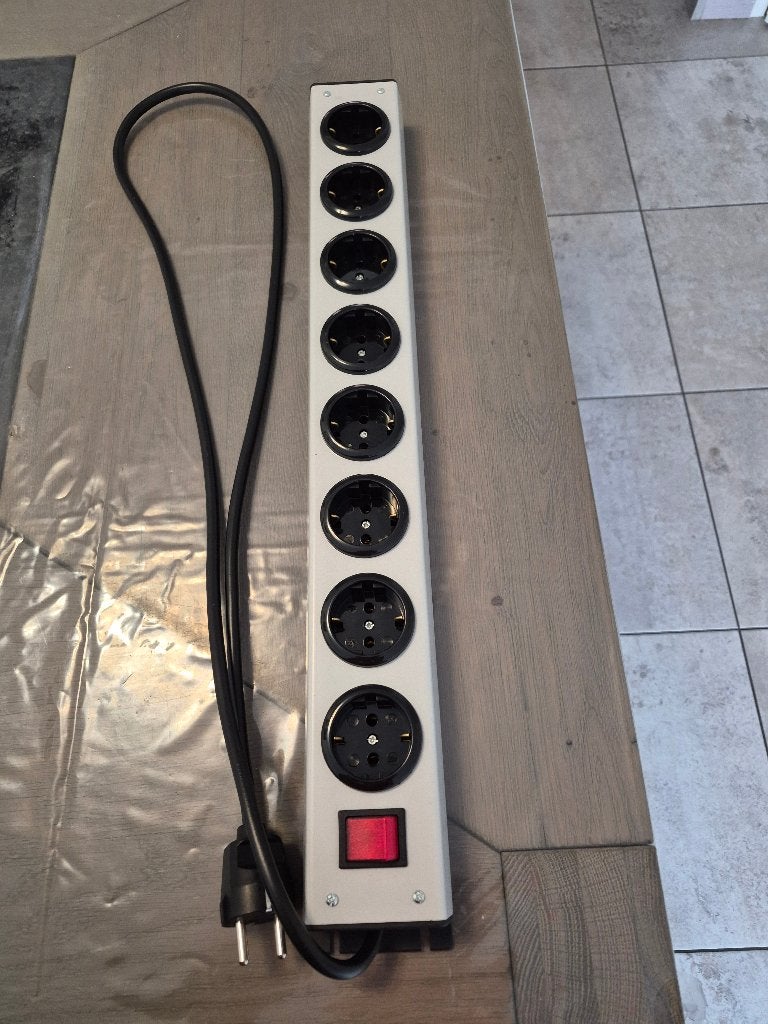 Randaarde tafel contactdoos, Ophalen of Verzenden, Nieuw, Overige merken, Stekkerdoos