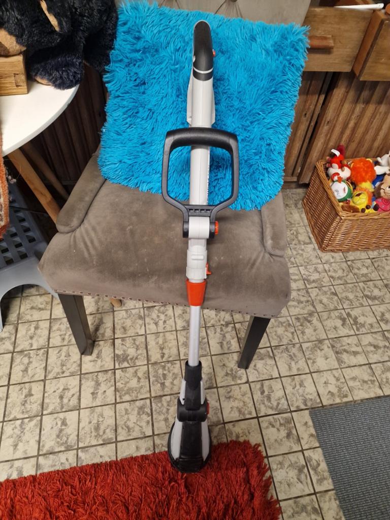 Pattfield PE-ART 20 Li Grastrimmer (zonder accu), Tuin en Terras, Ophalen, Gebruikt, Accu, 30 tot 50 cm