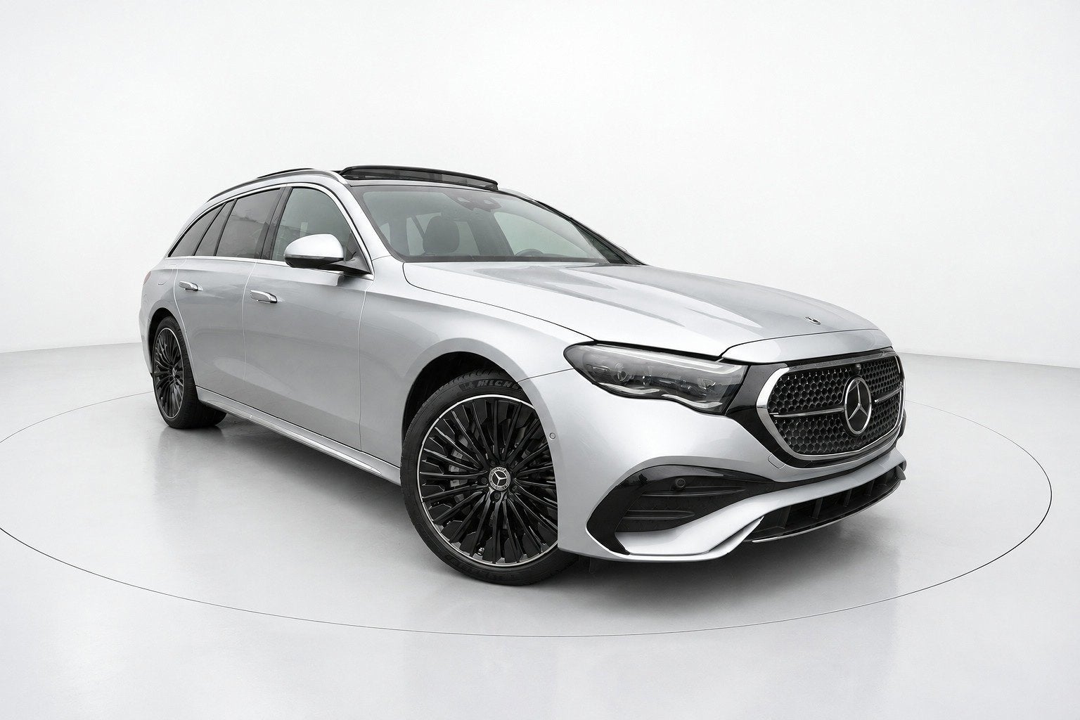Mercedes-Benz E-klasse Estate 300 de 4MATIC PANO HYPERSCREEN, Auto's, Automaat, Dealer onderhouden, Gebruikt, 4 cilinders