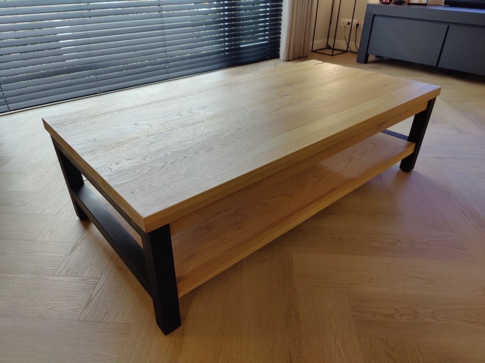 Goossens Santos salontafel eiken / zwart metaal (nieuwstaat), Ophalen, 100 tot 150 cm, 50 tot 100 cm, Zo goed als nieuw