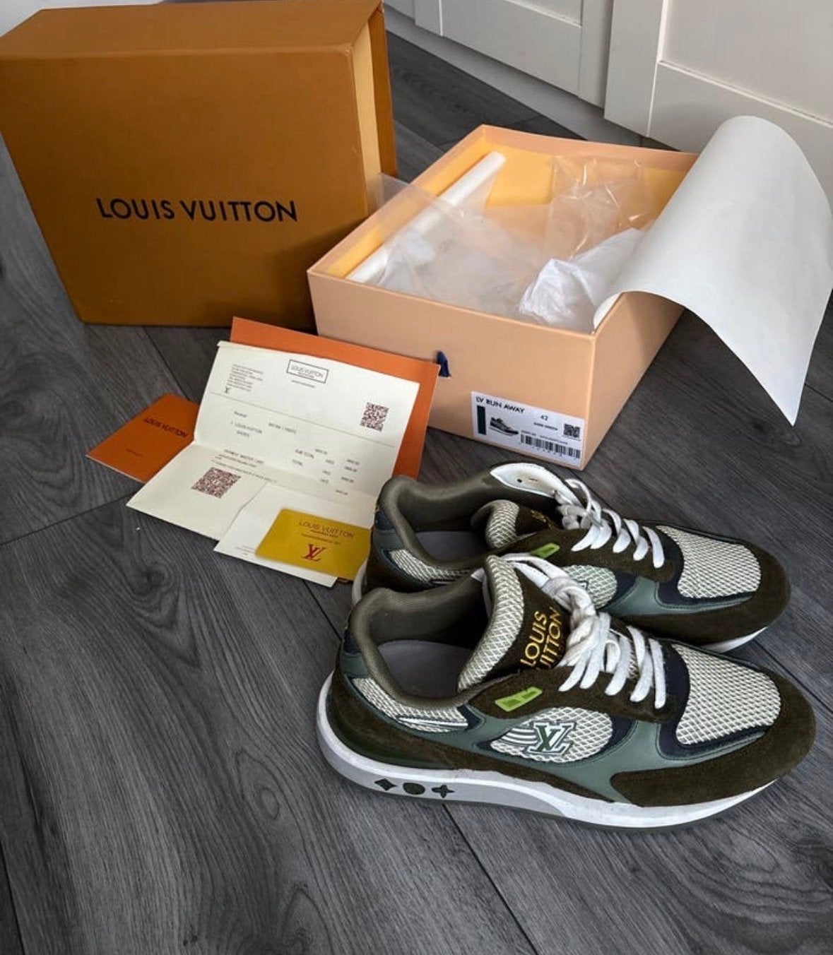 Louis Vuitton LV Run Away Sneakers Maat 42, Overige kleuren, Ophalen of Verzenden, Sneakers of Gympen, Zo goed als nieuw
