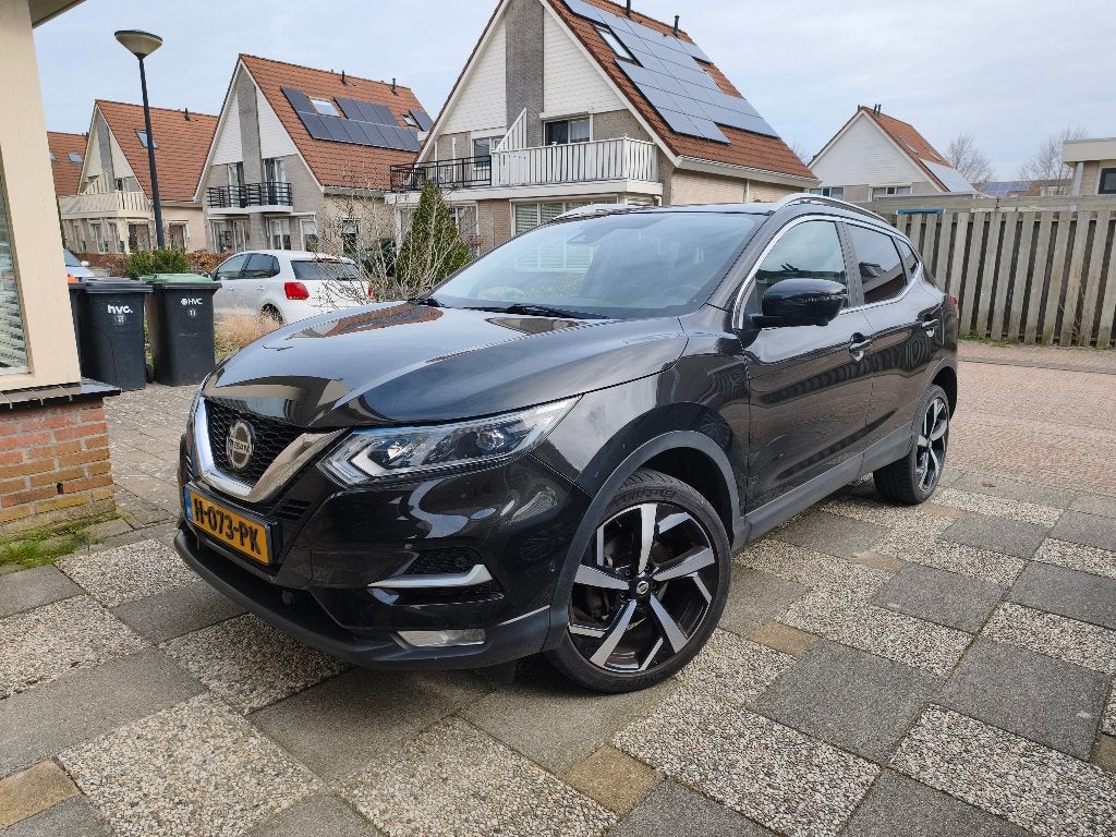 Nissan Qashqai 1.3 Tekna 2020 2deEig, Voorwielaandrijving, 687 kg, Zwart, 4 cilinders