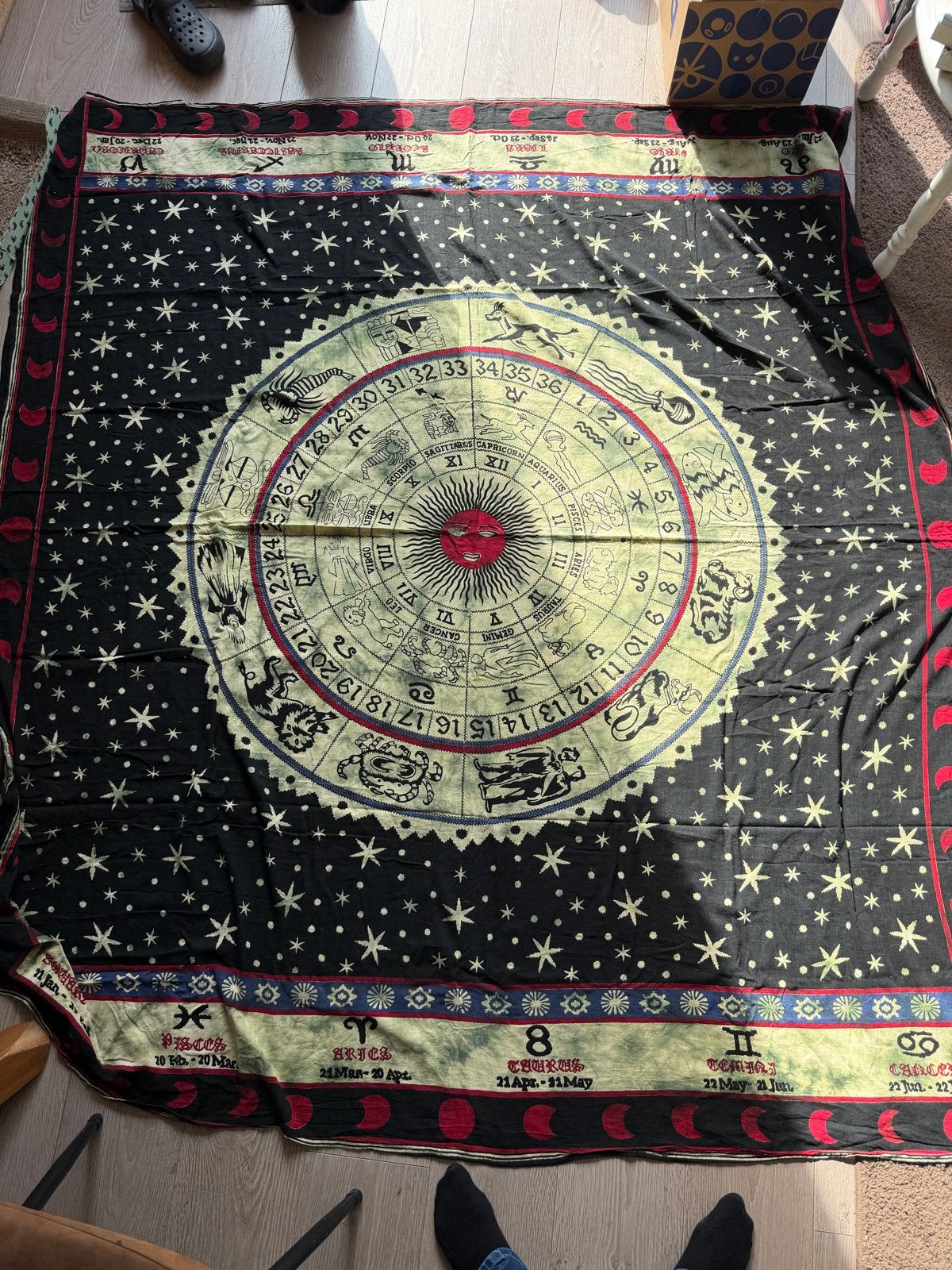 Wandkleed met astrologische print - 2x2 meter, Gebruikt, Meerkleurig, Boho, Ophalen of Verzenden