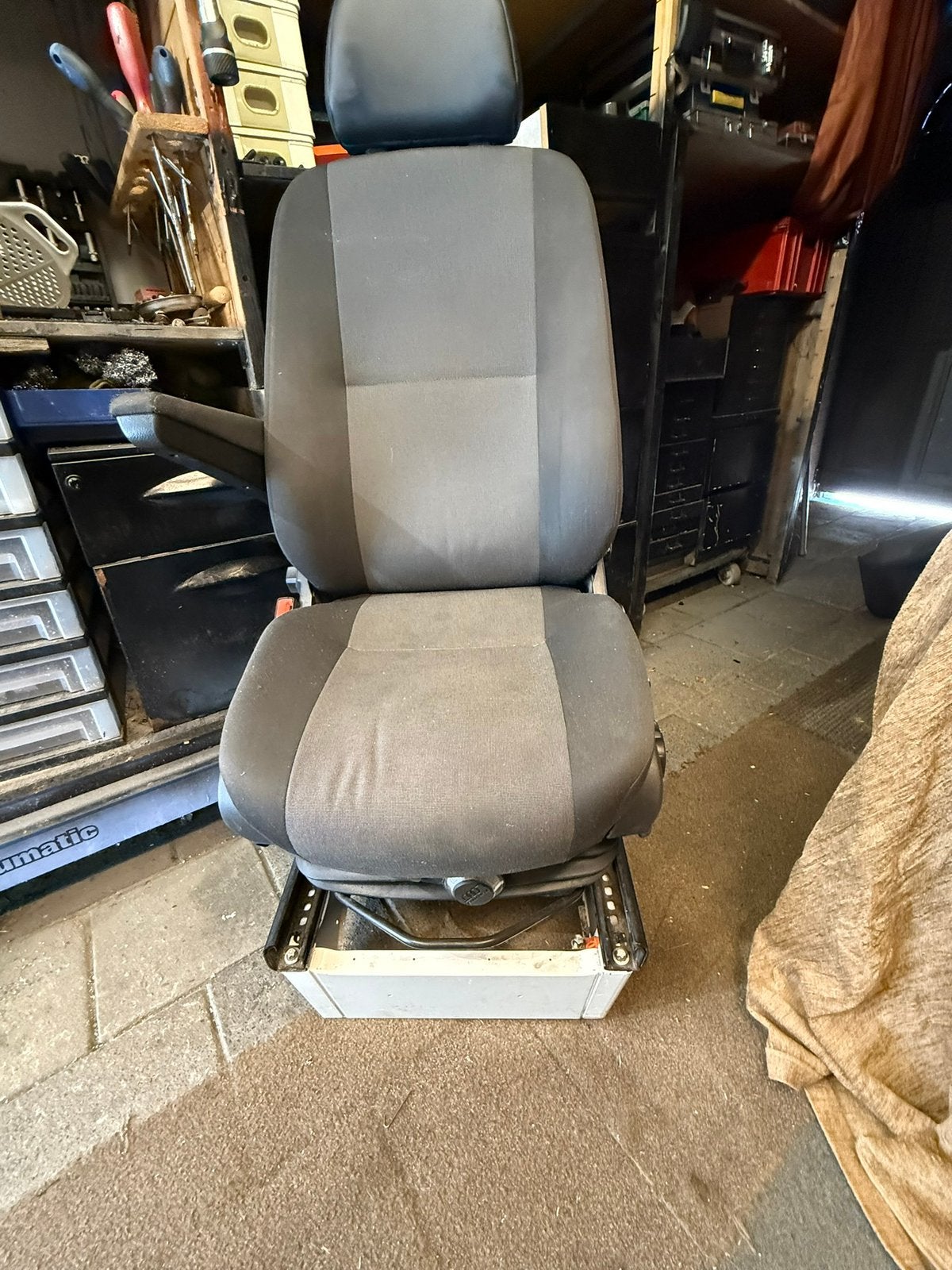 Luchtgeveerde bestuurdersstoel voor vw crafter/sprinter 906, Ophalen, Gebruikt, Mercedes-Benz