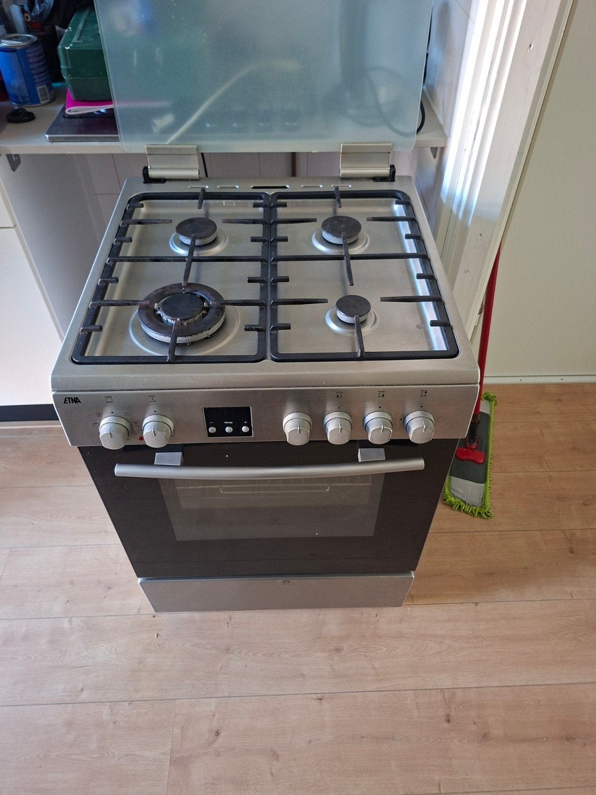 gasfornuis, Witgoed en Apparatuur, Fornuizen, Ophalen, Gebruikt, 4 kookzones, Gas