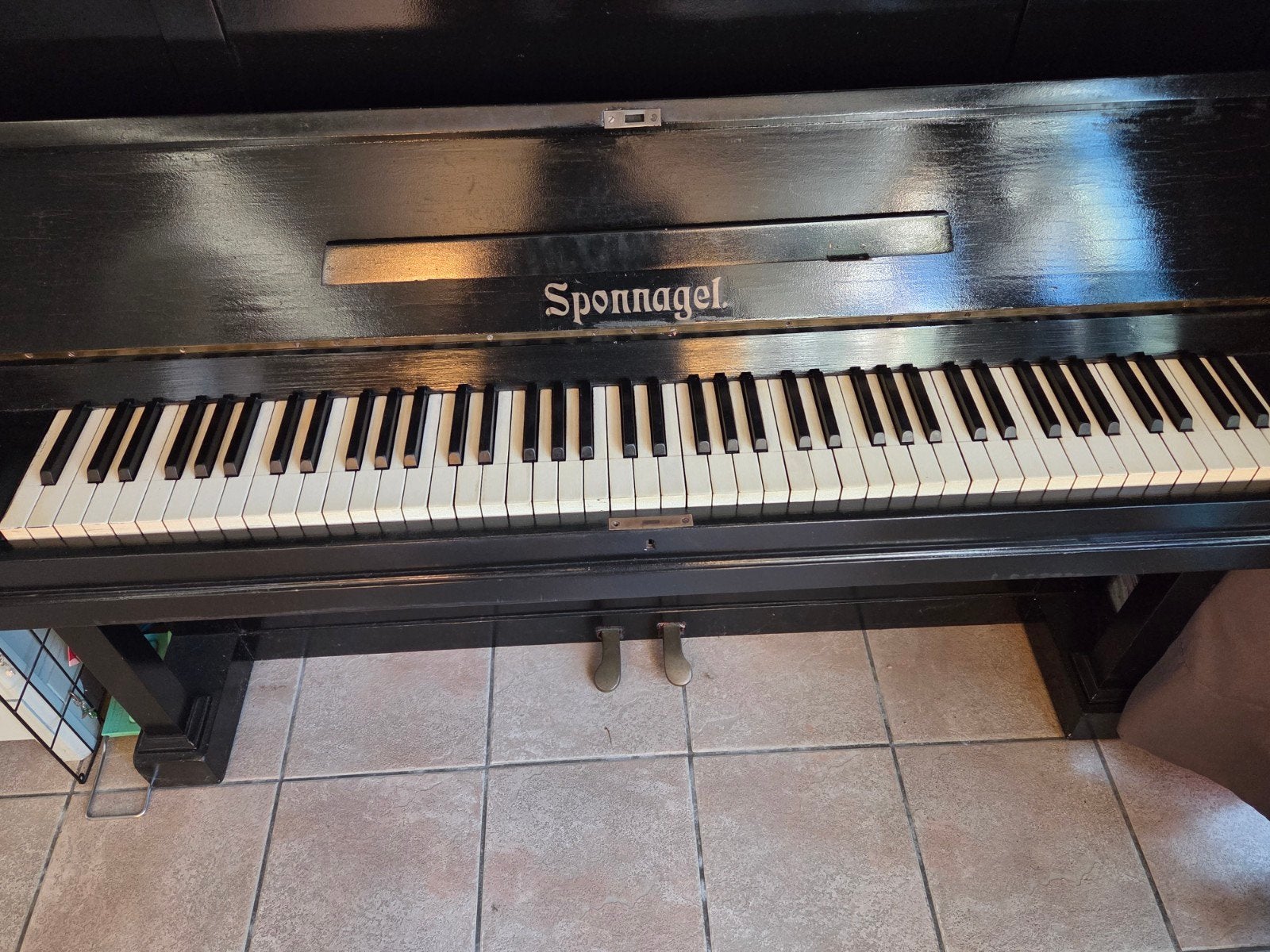 GRATIS PIANO, Muziek en Instrumenten, Ophalen, Gebruikt, Zwart
