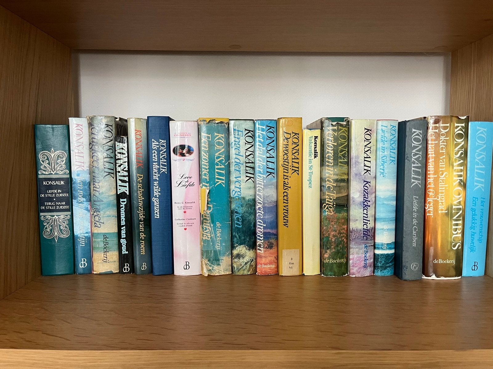 Grote collectie Heinz G. Konsalik boeken - 72 stuks, Ophalen, Gelezen