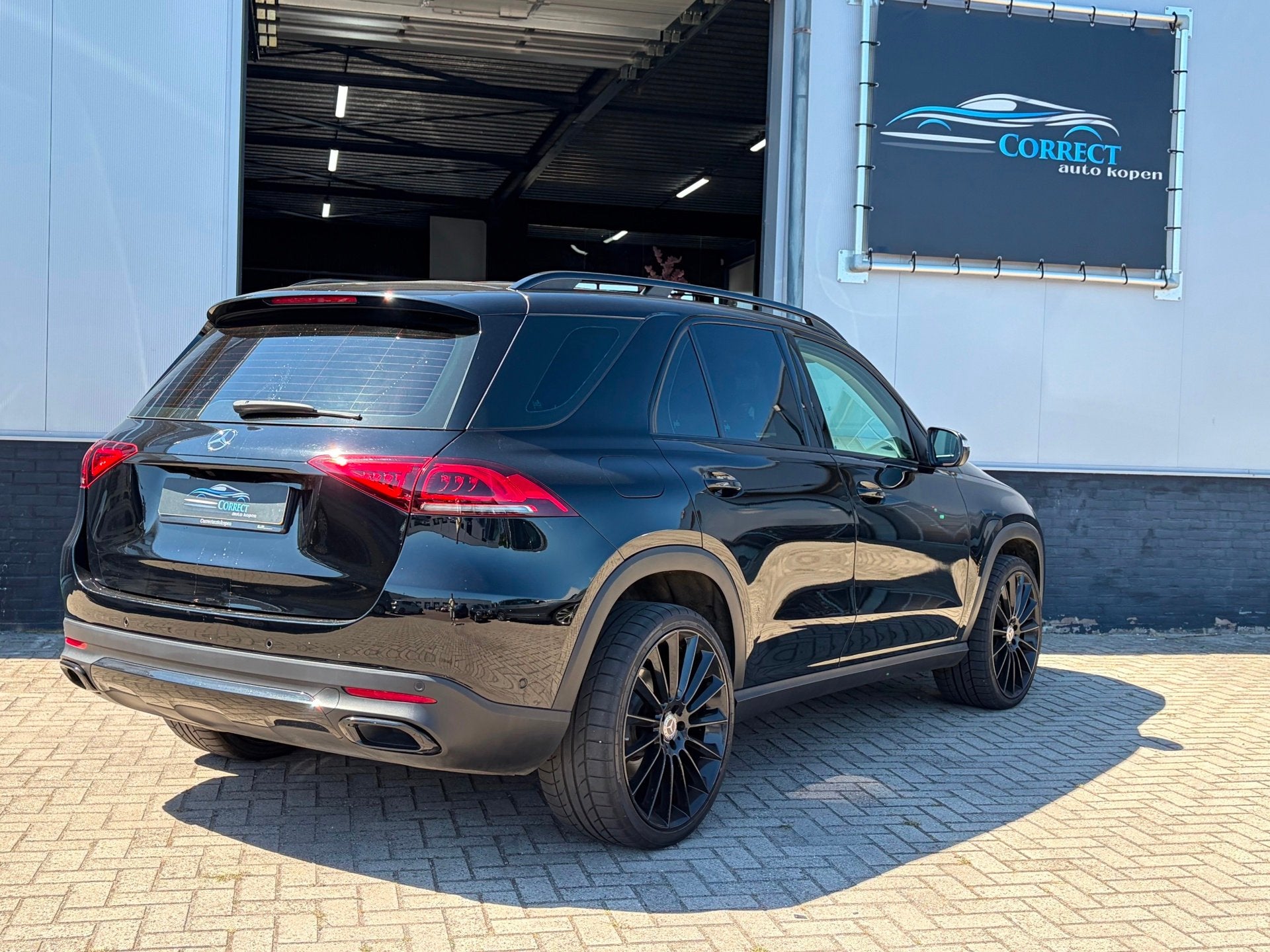 Mercedes-Benz GLE-klasse 300 d 4MATIC AMG incl BTW, Auto's, Dealer onderhouden, Gebruikt, Euro 6, 4 cilinders