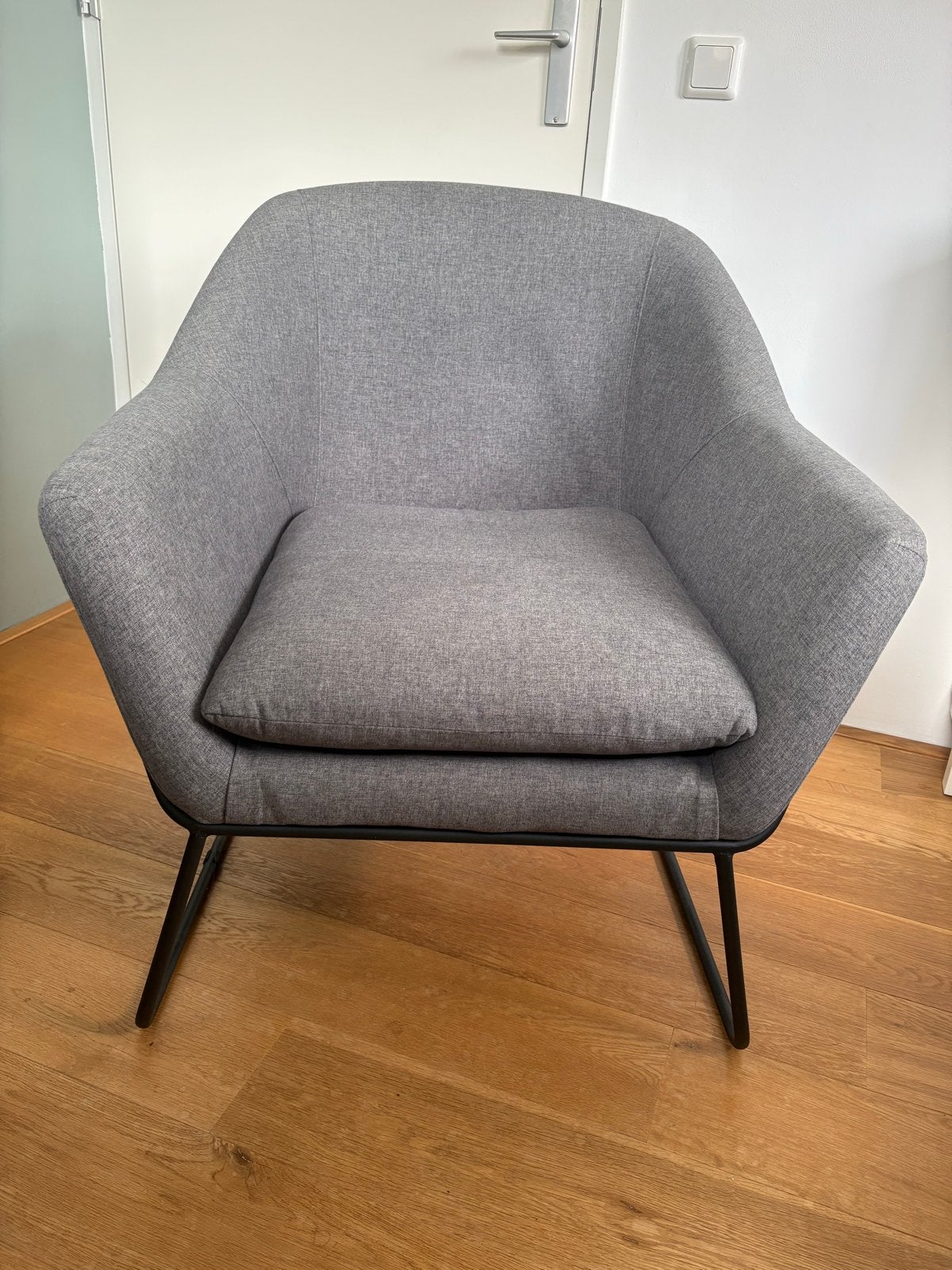 Zo goed als nieuwe fauteuil van Made, Ophalen, Modern design, Zo goed als nieuw, 75 tot 100 cm