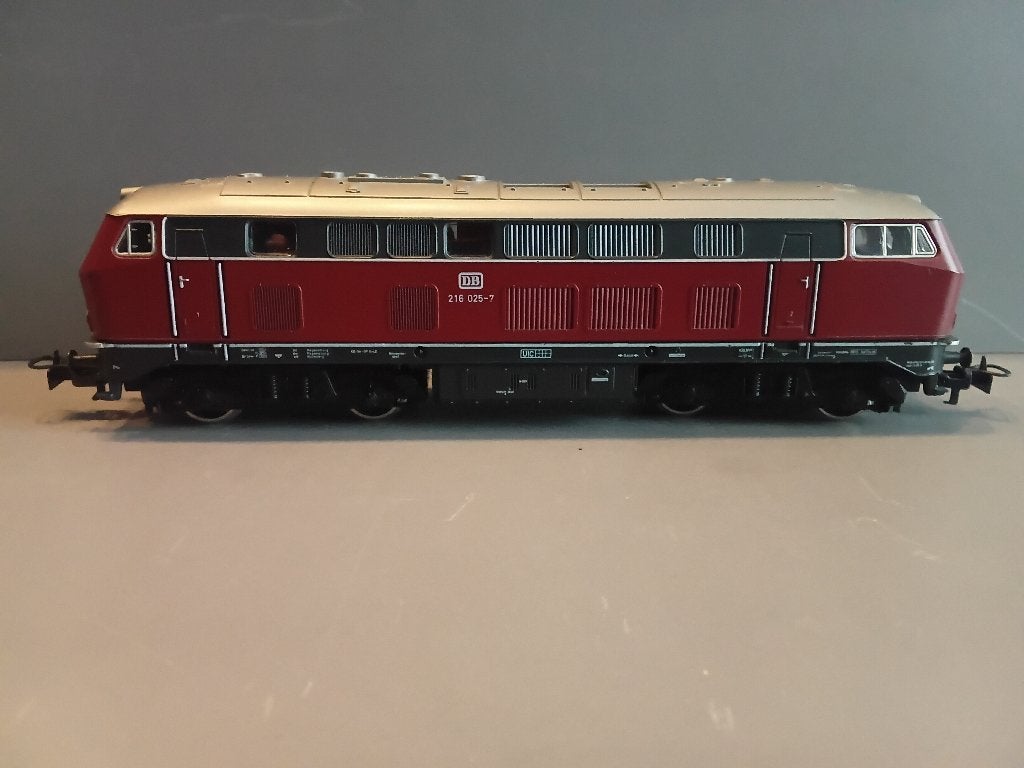Marklin BR 216 025-7 digitaal, Wisselstroom, Locomotief, Ophalen of Verzenden, Zo goed als nieuw
