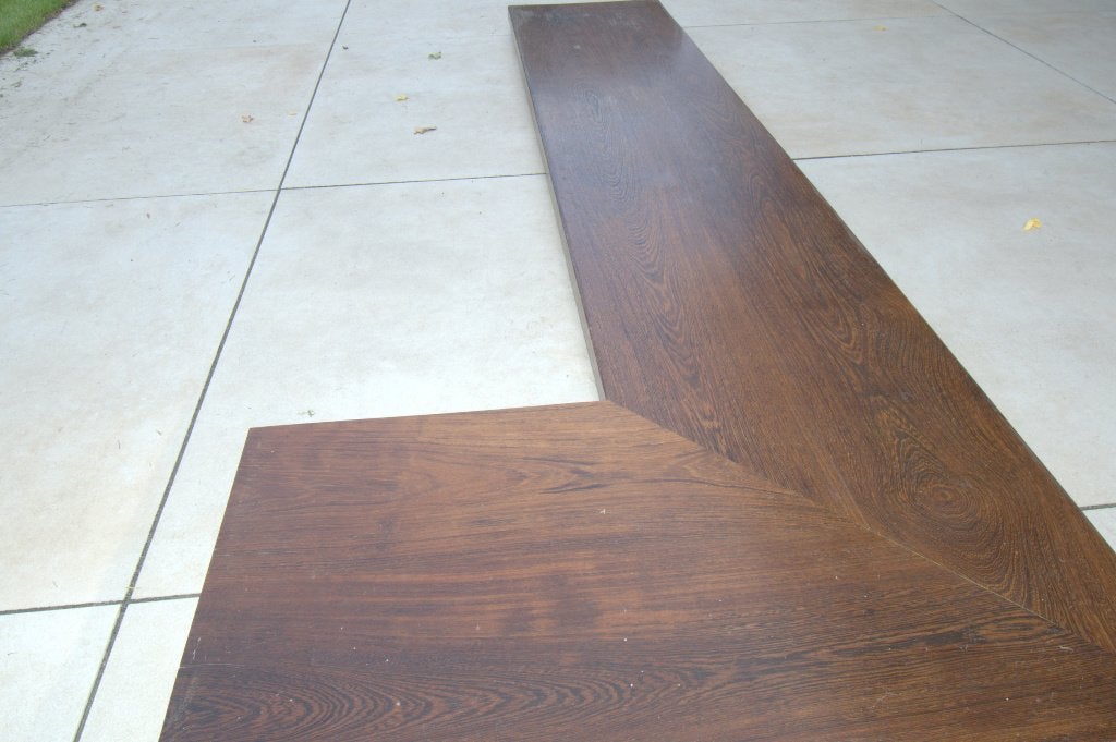 Te koop L-vormige Bar van Wengé hardhout, Ophalen, Gebruikt, Minder dan 25 mm, Plank