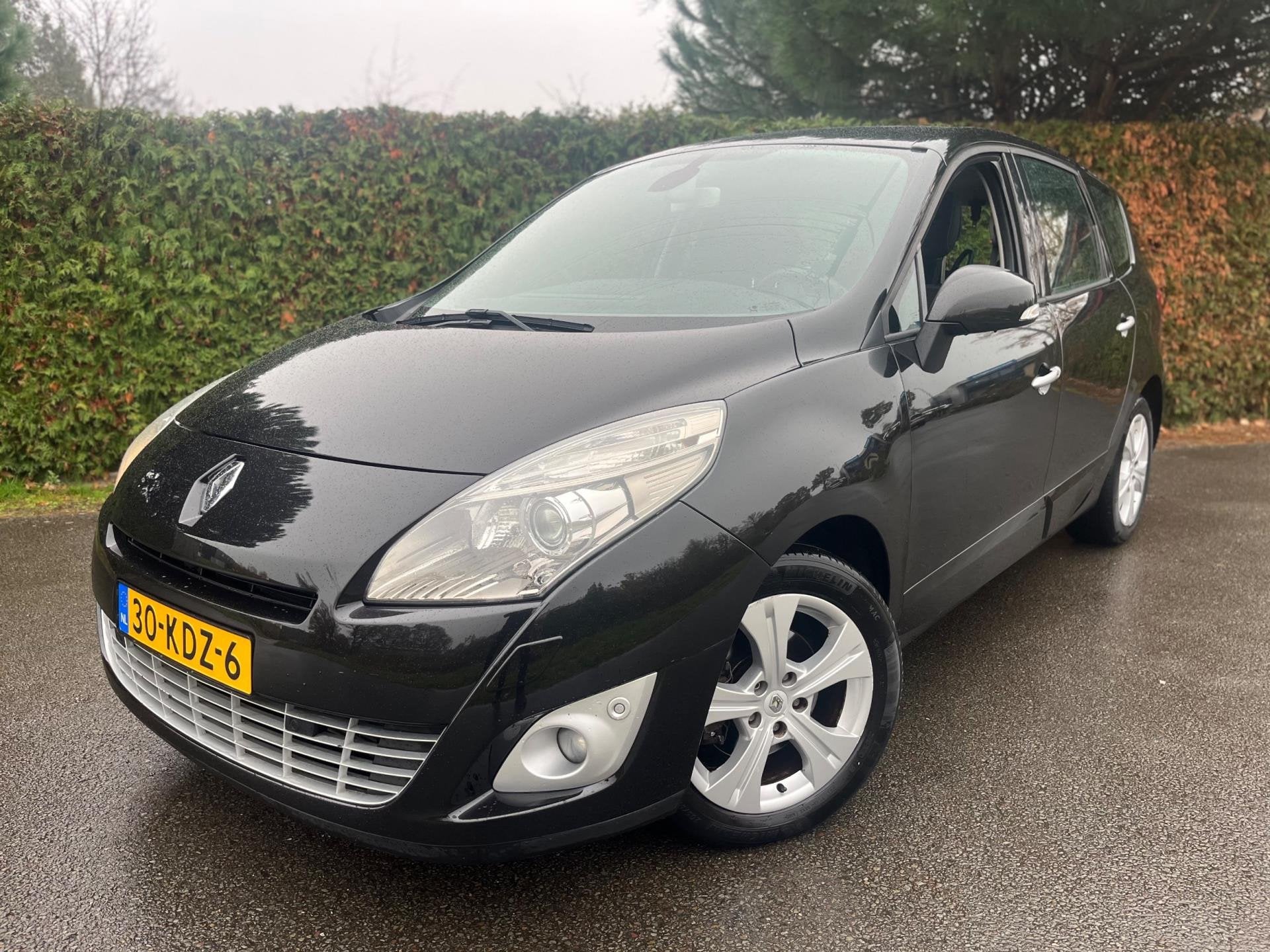 Renault Grand Scénic 1.4 TCe Dynamique AIRCO-ECC 5-PERSOONS, Voorwielaandrijving, Stof, Gebruikt, Zwart