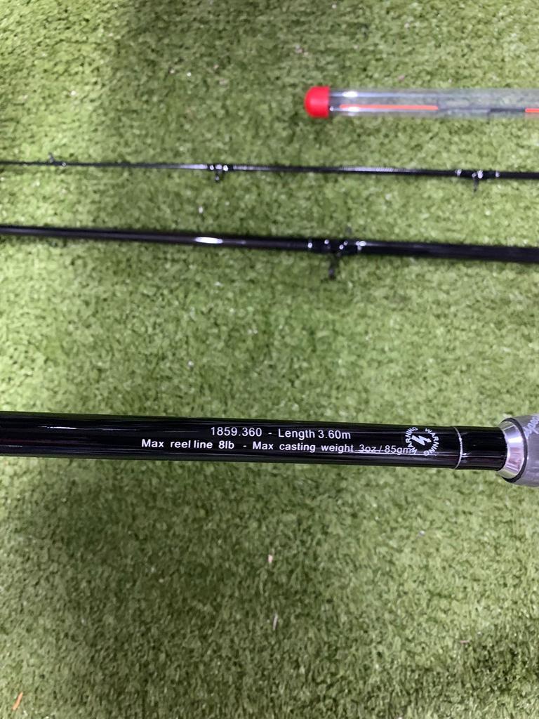 Nieuwe Shakespeare feederhengel + Arca molen, 3.60m 85 gr, Ophalen of Verzenden, Nieuw, Complete set