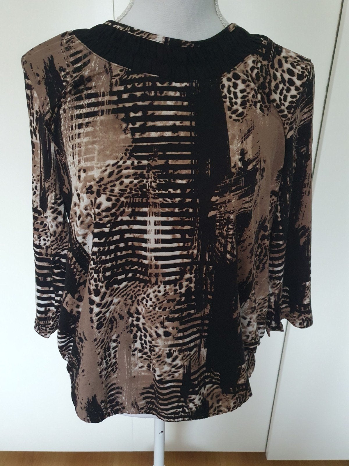 Brandtex top maat M. Bruin met zwart., Maat 38/40 (M), Bruin, Ophalen of Verzenden, Zo goed als nieuw