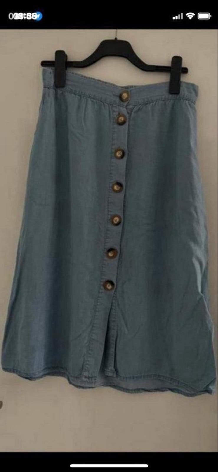 Lichtblauwe rok met knopen maat m, Kleding | Dames, Blauw, Zo goed als nieuw, Onder de knie, Ophalen