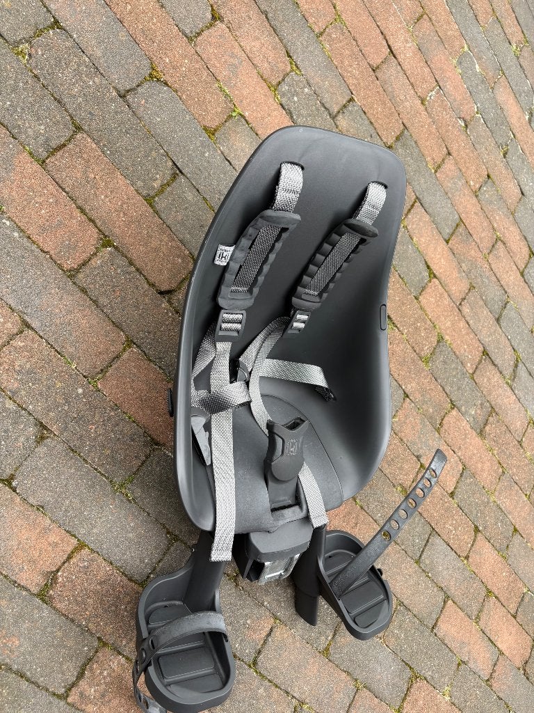 Fietszitje en scherm als nieuw, Fietsen en Brommers, Fietsaccessoires | Fietsstoeltjes, Ophalen, Voetsteuntjes, 0 t/m 18 kg, Voorzitje