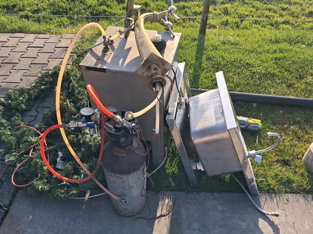 Biertap installatie, Ophalen