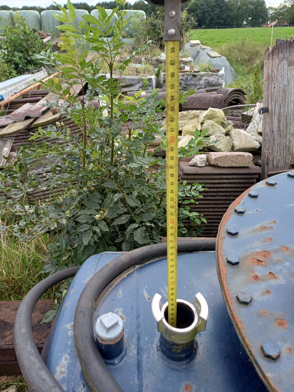 Foto 3 van Dieseltank 1000 liter met pomp en vulpistool