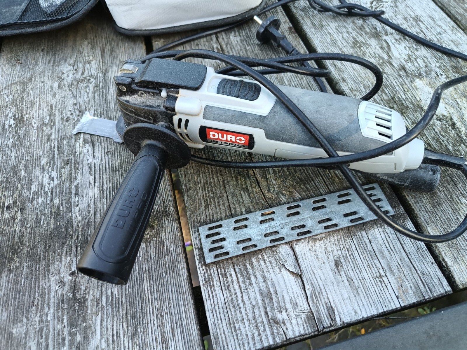 Duro Multitool met accessoires en handige opbergtas, Ophalen of Verzenden, Gebruikt, Multitool, Overige merken