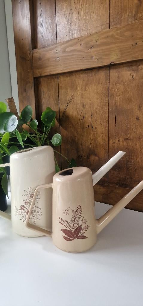 Vintage gieter beige met bloemenprint - Tiger - Jaren 70, Kunststof, Gebruikt, TIGER, Onbekend