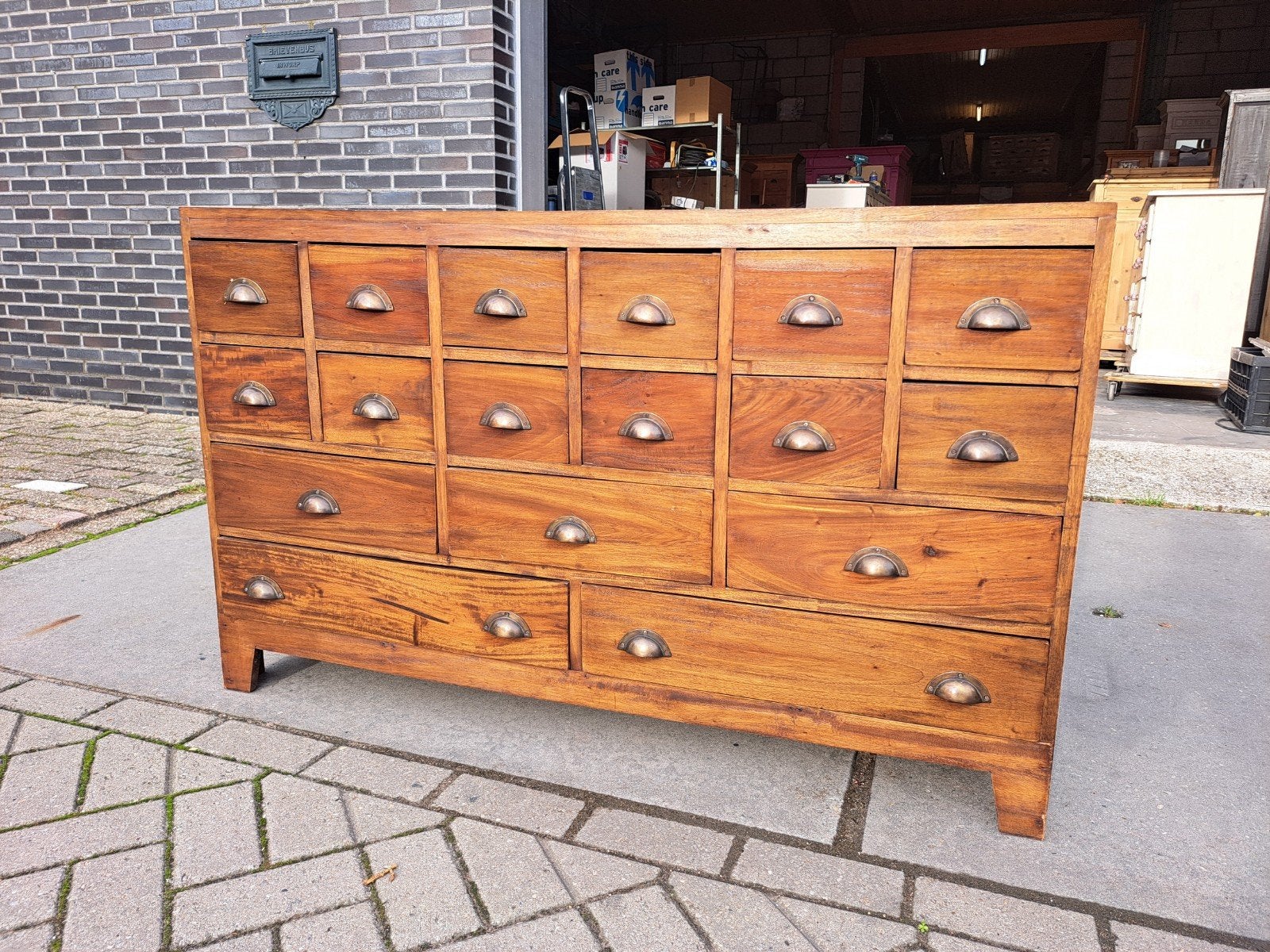 hardhouten ladekast commode
