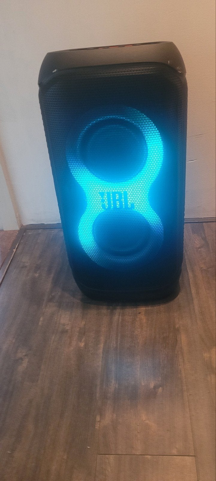 JBL Partybox 320 met standaard en microfoon, Audio, Tv en Foto, Luidsprekers, Ophalen, JBL, Zo goed als nieuw, Inclusief microfoon