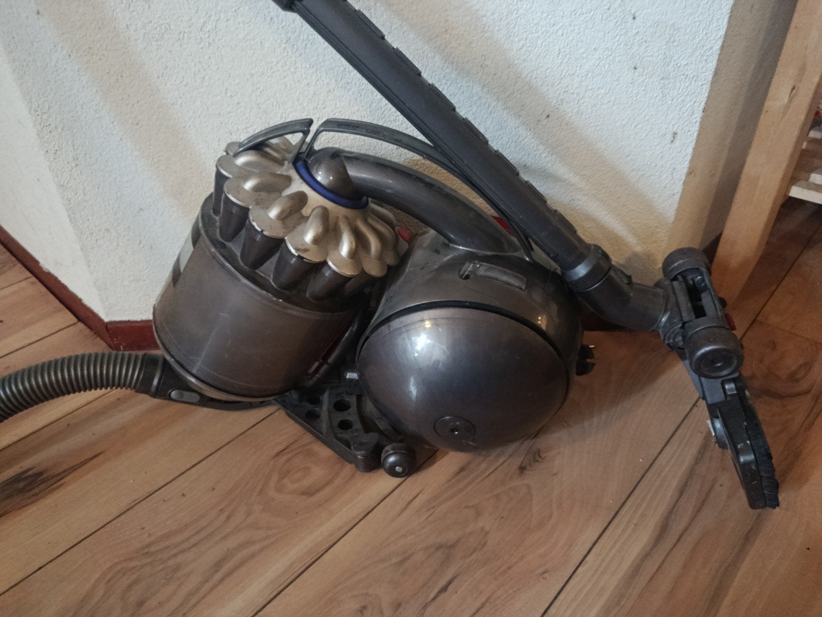 Dyson DC37 Musclehead sledestofzuiger, Ophalen, Gebruikt, Dyson, Geschikt voor harde vloeren