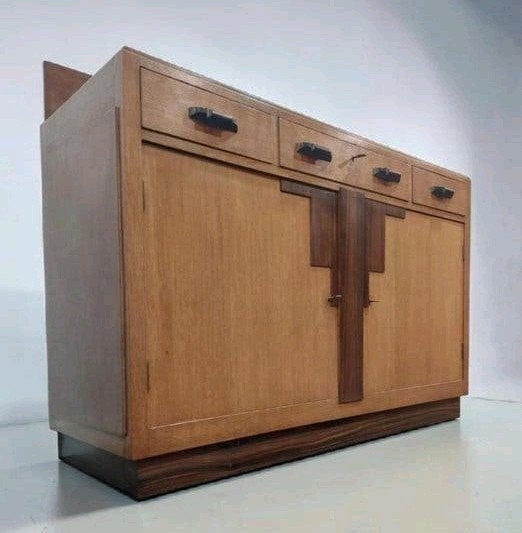 Haagse School dressoir, Ophalen