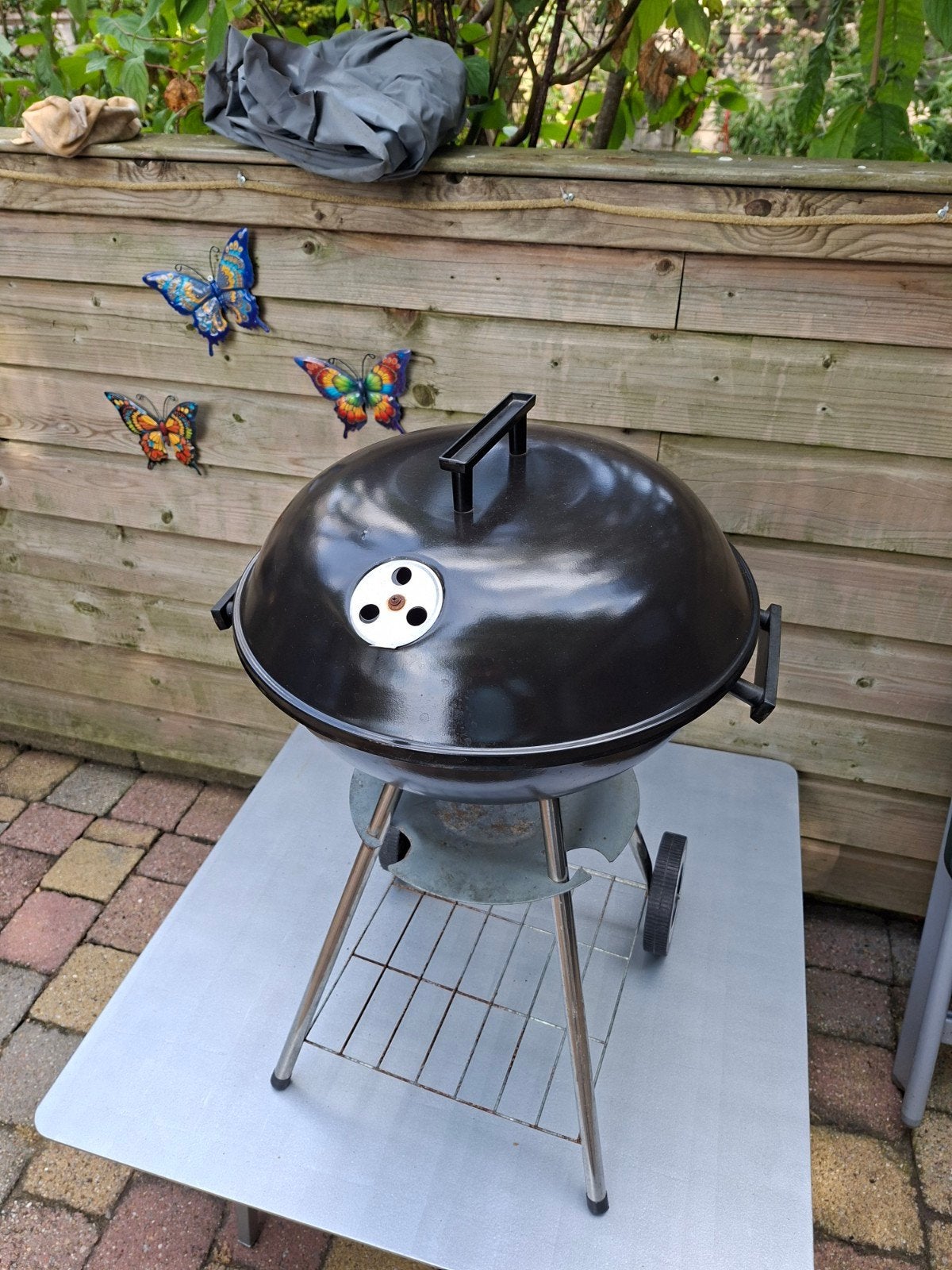 Houtskool bbq 43 cm, Tuin en Terras, Houtskoolbarbecues, Ophalen, Zo goed als nieuw
