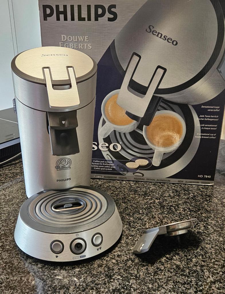 Philips Senseo  HD7840 Koffiepadmachine - Aluminium Design, Witgoed en Apparatuur, Koffiepads en cups, Gebruikt, Koffiemachine