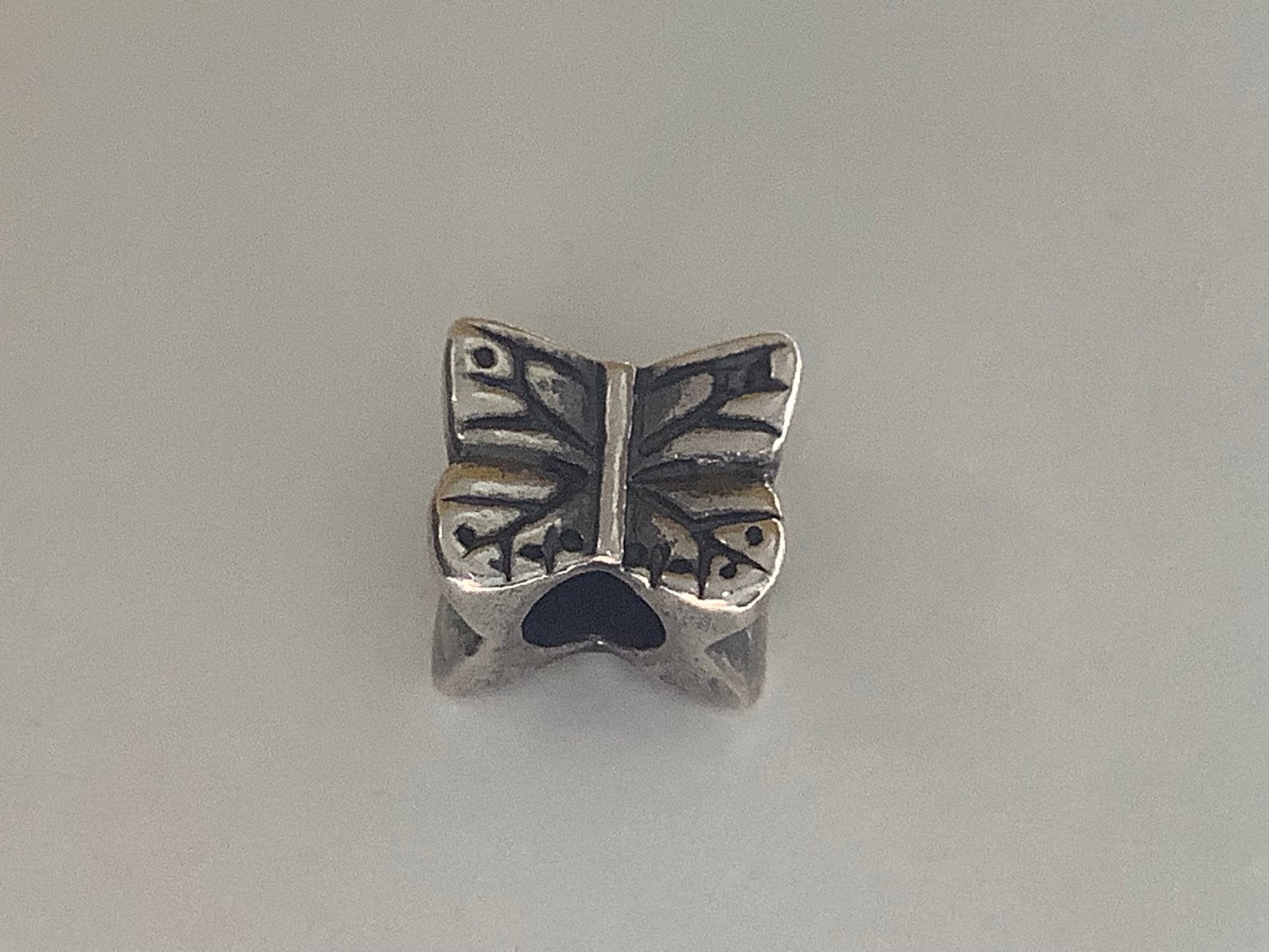 Trollbeads vlinder, zilver. Retired., Ophalen of Verzenden, Zo goed als nieuw, Zilver, Trollbeads