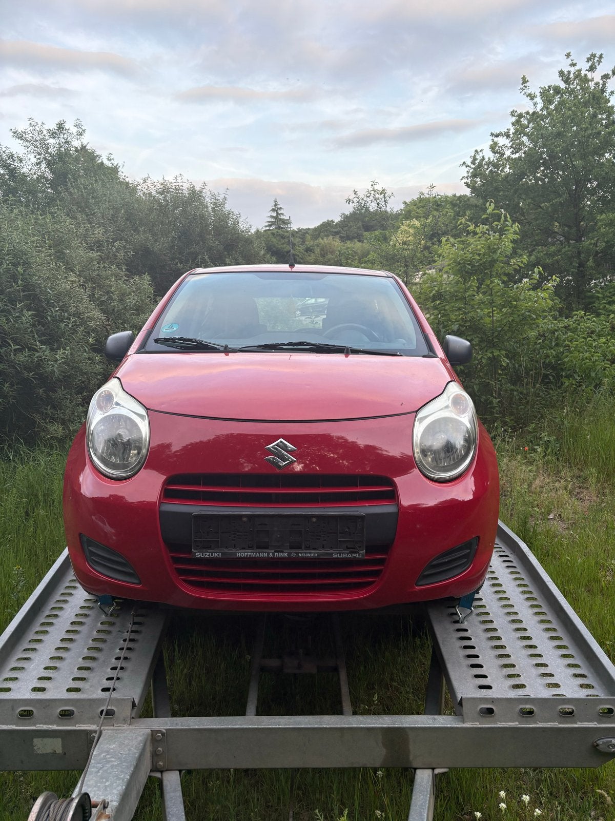 Suzuki Alto bj 2010 voor onderdelen - Rode compacte auto, Ophalen of Verzenden