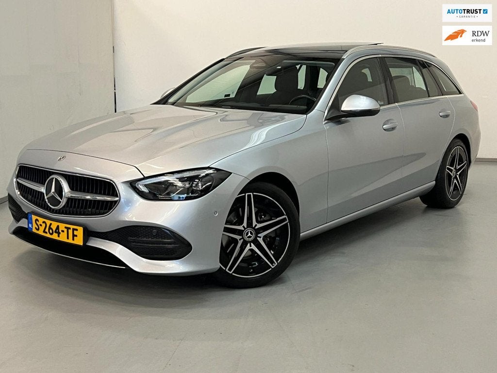 Mercedes-Benz C-klasse Estate 220d / Pano / BTW / 18" AMG /, Auto's, Achterwielaandrijving, Leder en Stof, Diesel, 750 kg