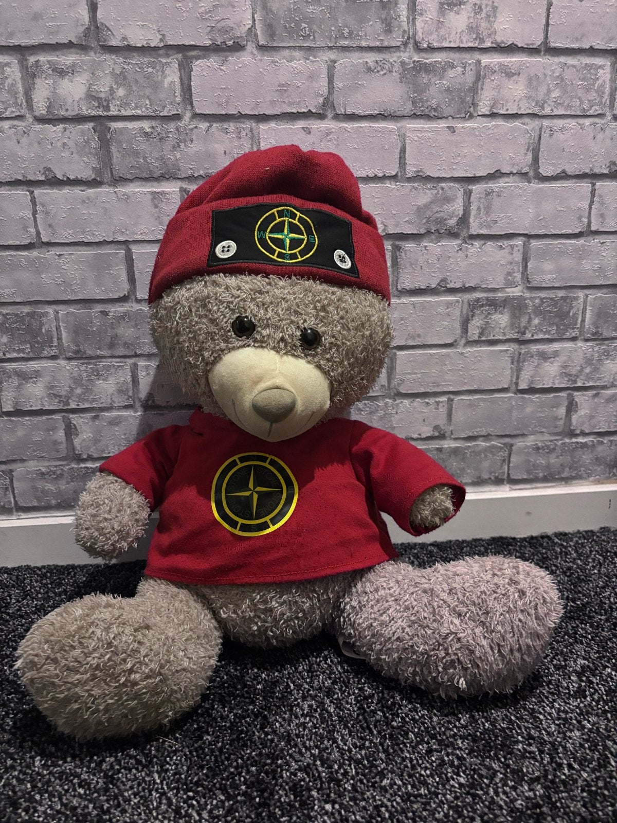 Nieuwe teddybeer met Stone Island kleding - 35 cm, Overige merken, Overige karakters, Beer, Nieuw