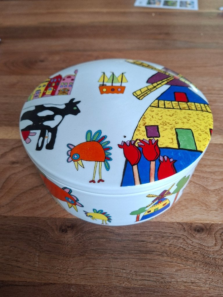 Vrolijke aardewerk koektrommel, Met deksel, Overige typen, Ophalen of Verzenden, Zo goed als nieuw