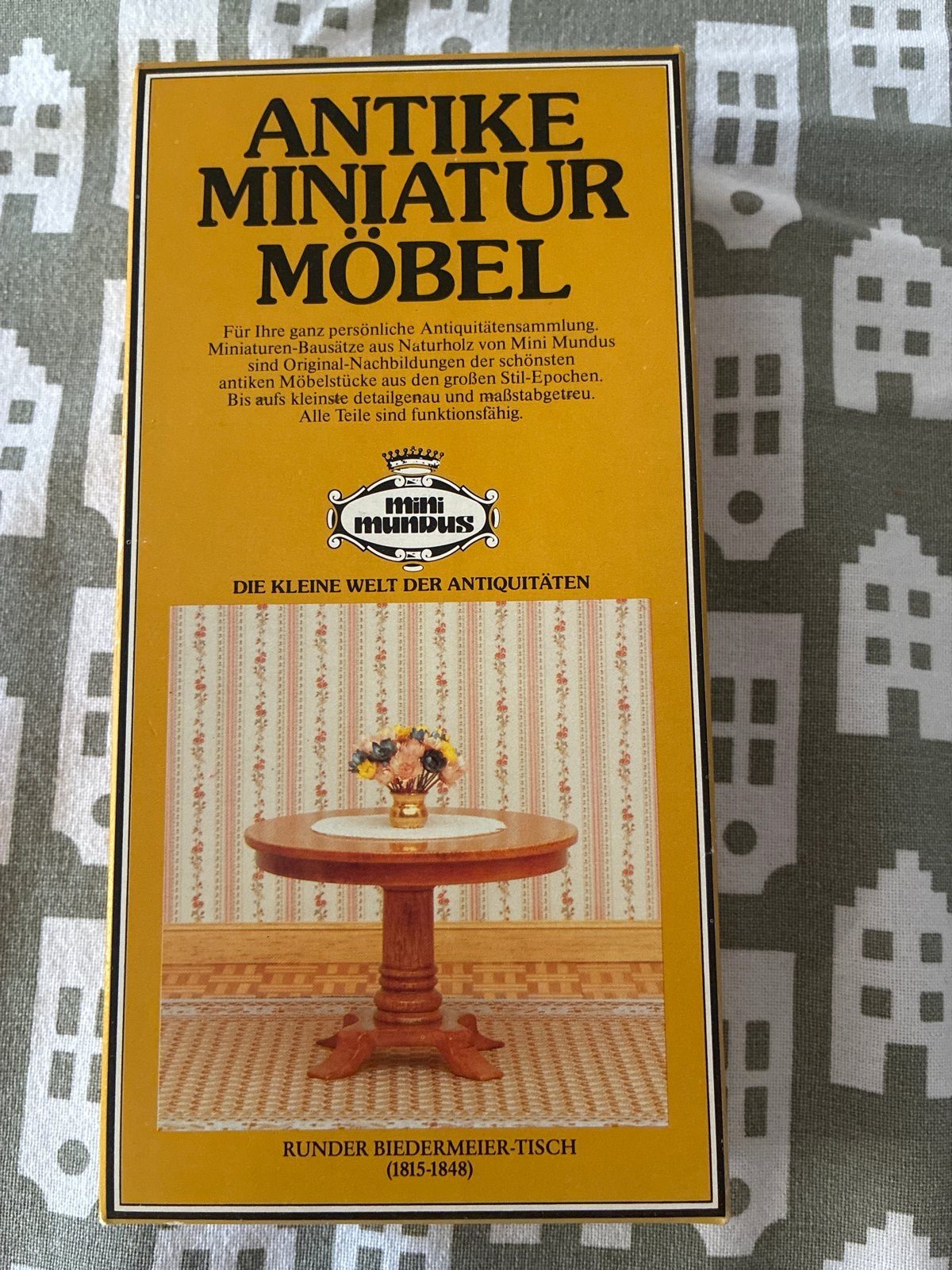 Mini Mundus Antieke Miniatuur Meubel Biedermeier Tafel, Ophalen of Verzenden, Nieuw