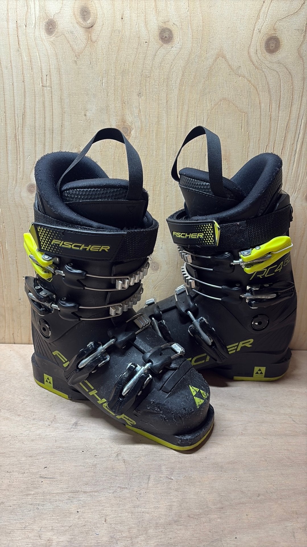 Fischer RC4 60 kinderskischoenen – maat 33 – Mondo 21.5, Fischer, Schoenen, Ophalen of Verzenden, Zo goed als nieuw