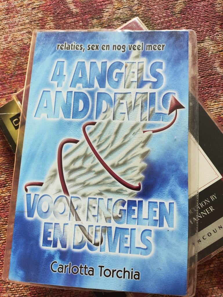 4 Angels and Devils - Carlotta Torchia (relaties, sex), Ophalen of Verzenden, Gelezen, Carlotta Torchia