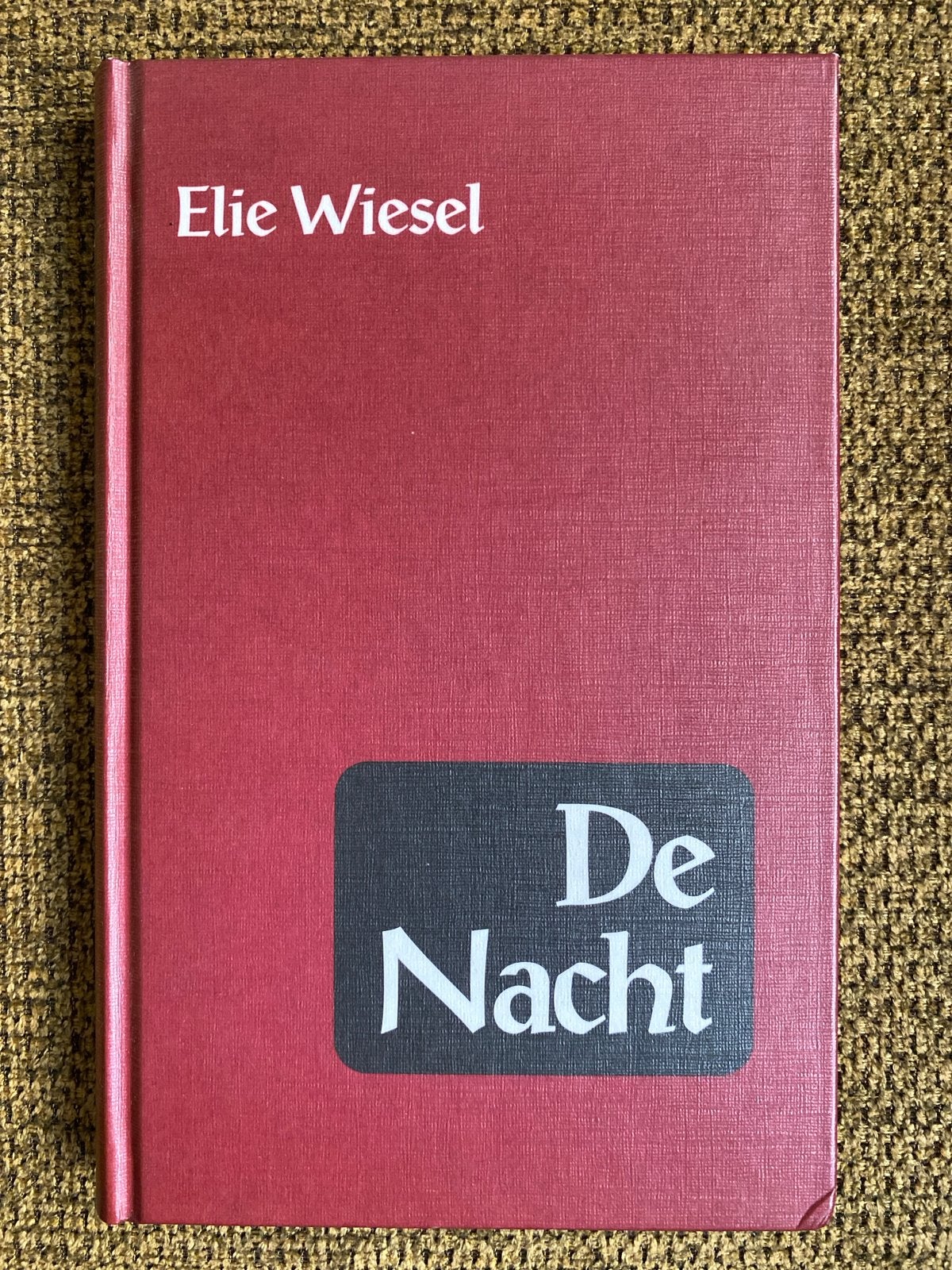 De Nacht - Elie Wiesel (Friese vertaling), Boeken, Ophalen of Verzenden, Zo goed als nieuw, Nederland