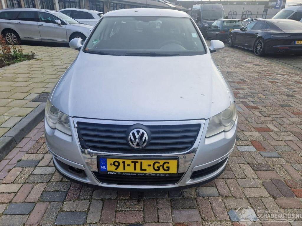 Volkswagen Passat 2.0 fsi comfortline (bj 2006, automaat), Auto diversen, Automaat, 1984 cc, Volkswagen, Sedan