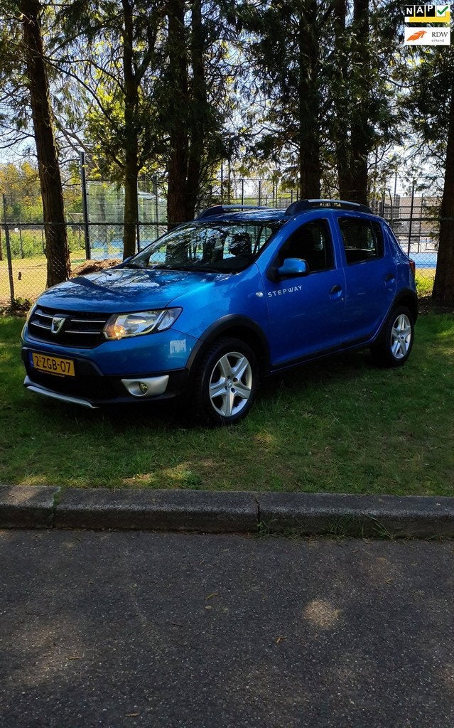 Dacia Sandero 0.9 TCe Stepway Lauréate nieuwe apk, Auto's, Dacia, Bedrijf, Te koop, Sandero Stepway, ABS, Airbags, Airconditioning