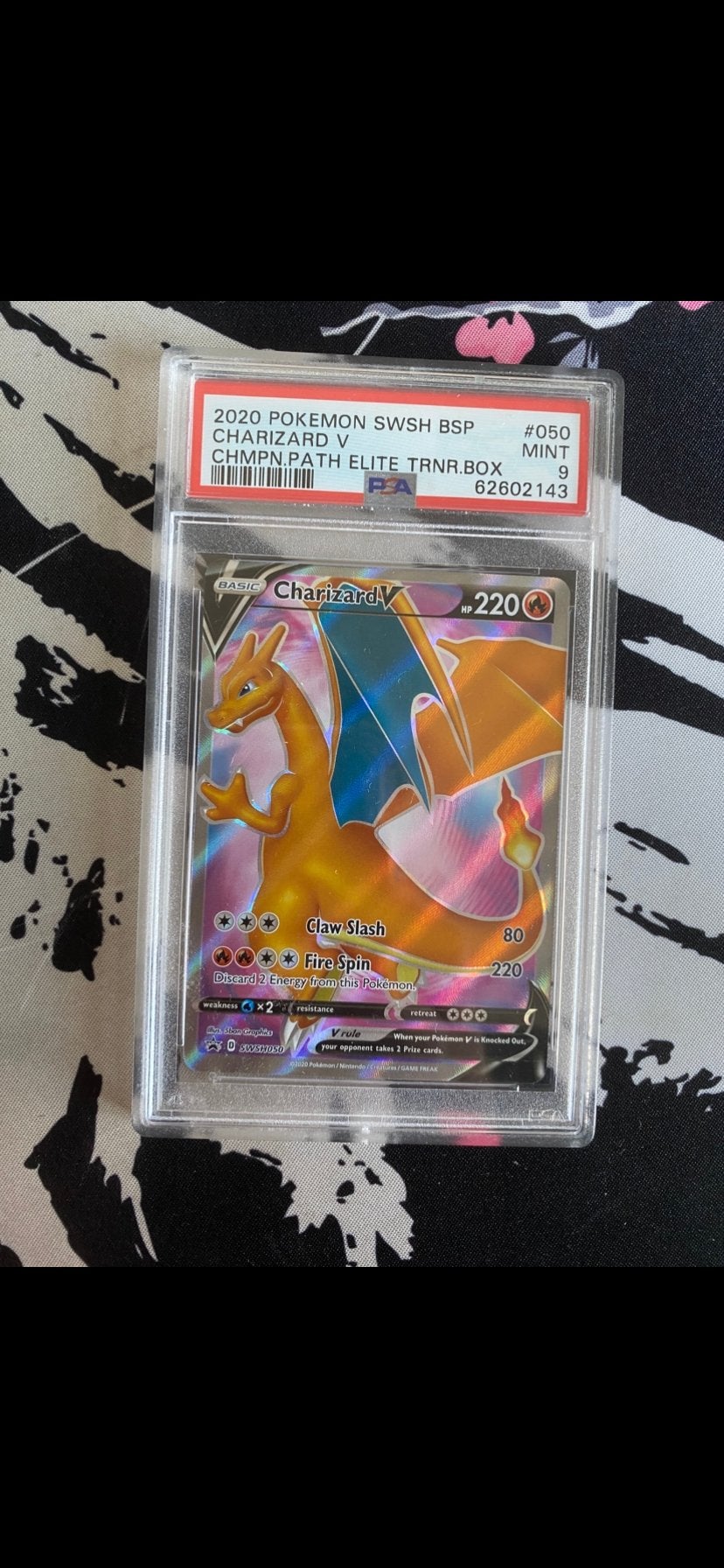 Charizard SWSH #050, Ophalen of Verzenden, Zo goed als nieuw