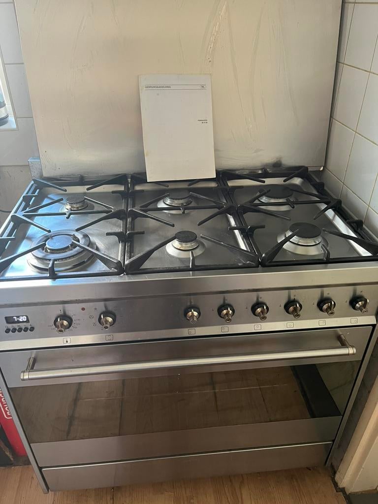 Smeg fornuis, Ophalen, 60 cm of meer, Grill, Zo goed als nieuw