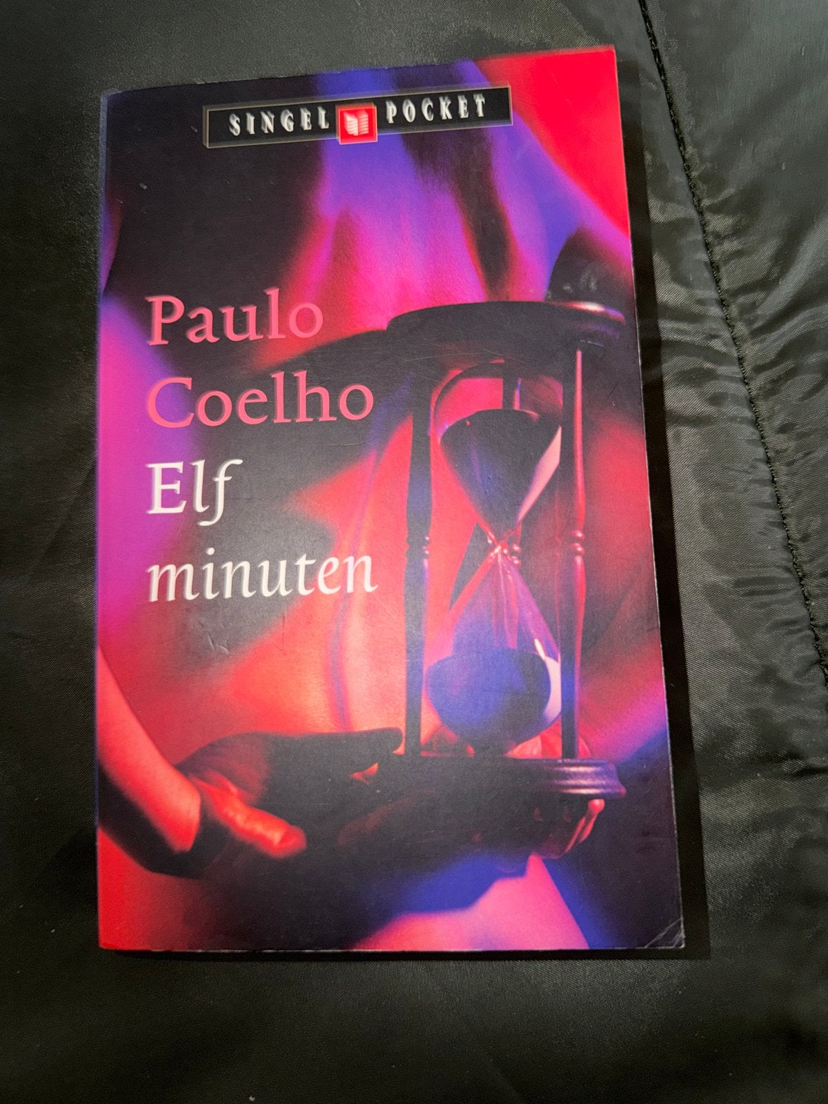 Elf minuten - Paulo Coelho (pocket), Ophalen of Verzenden, Gelezen, Nederland