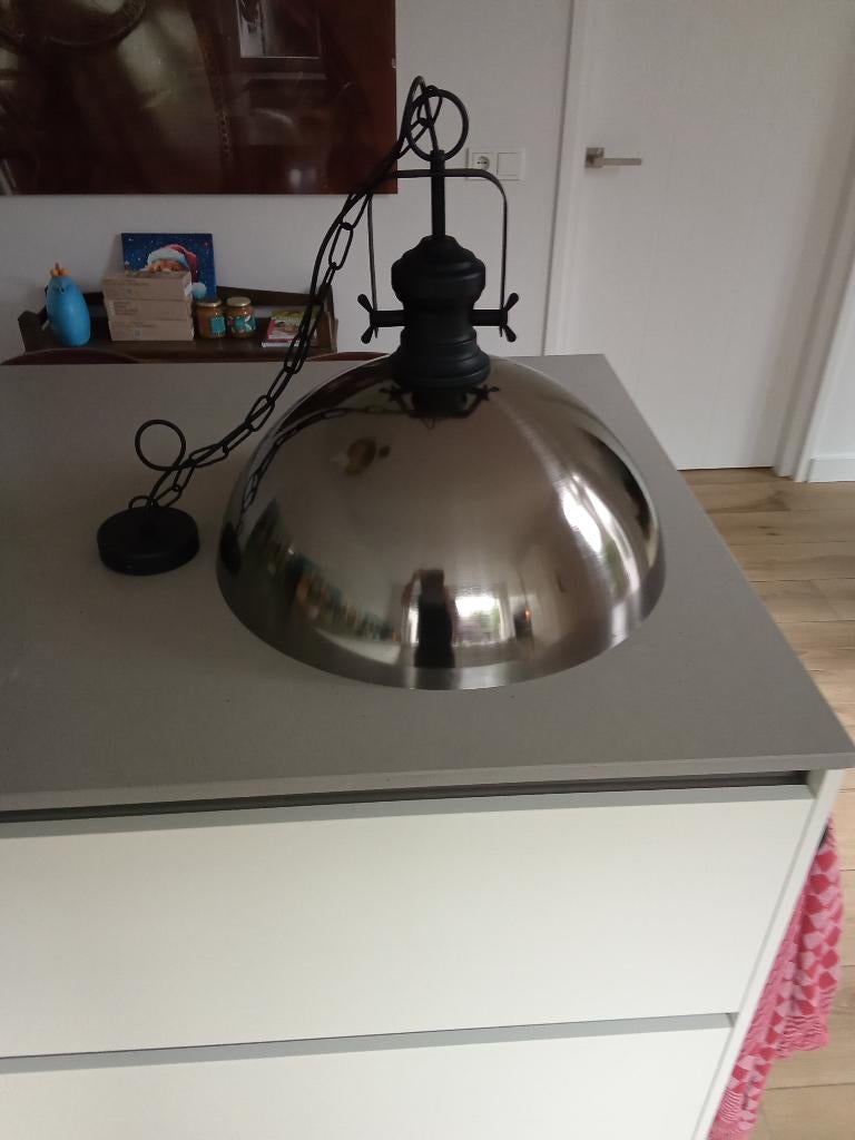 Grote hanglamp in nieuwstaat, Huis en Inrichting, Lampen | Hanglampen, Ophalen of Verzenden, Zo goed als nieuw
