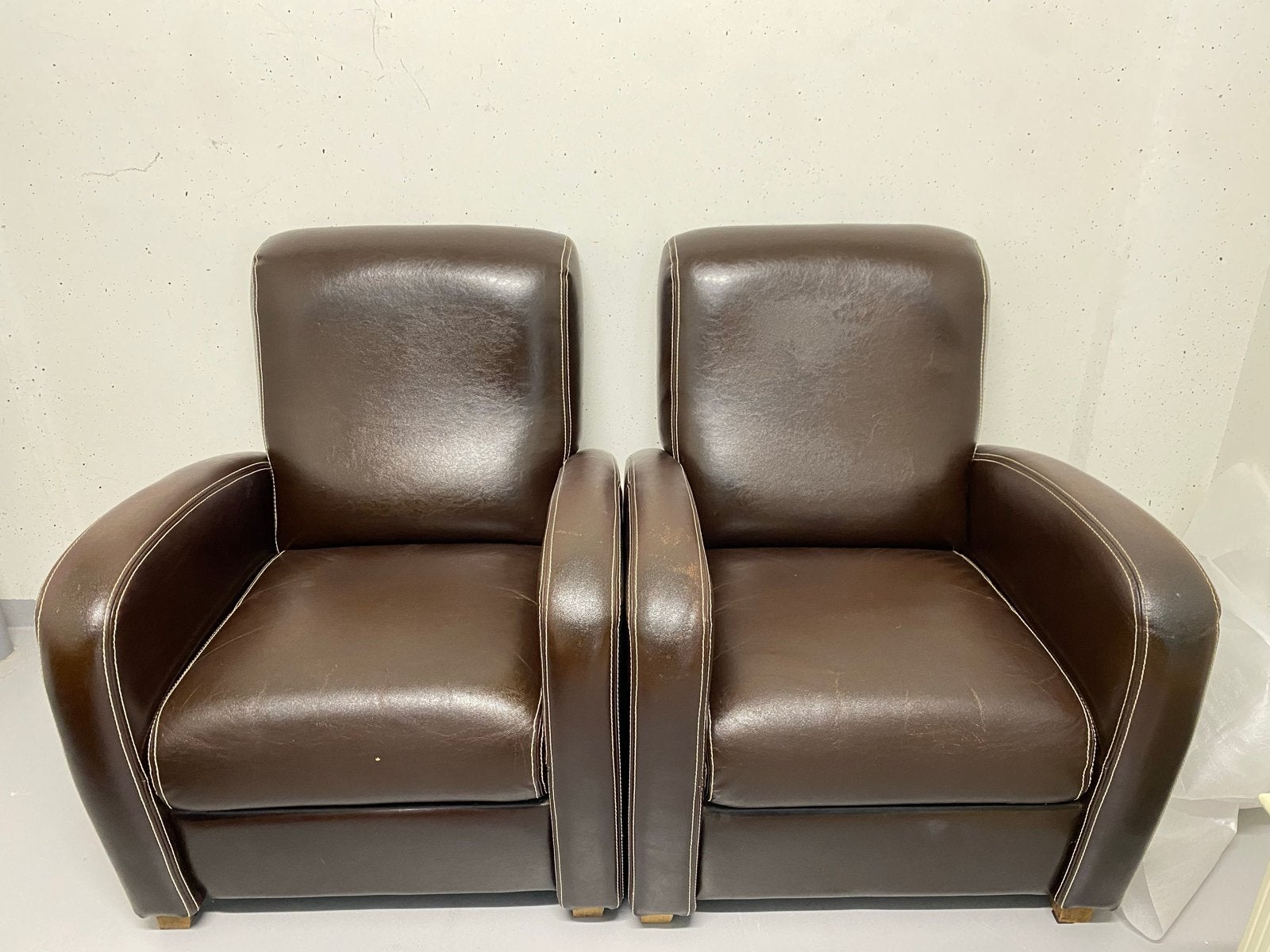 Twee leren fauteuils - Gratis, Huis en Inrichting, Gebruikt, Ophalen of Verzenden, 50 tot 75 cm, Leer