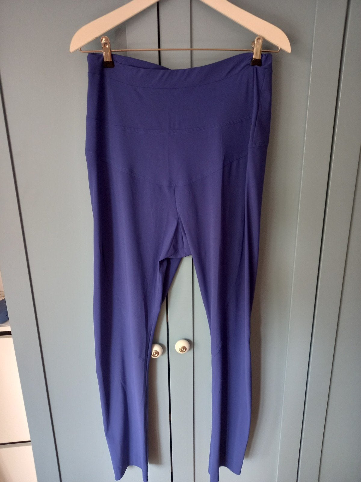 Plus basics .jogging pants.maat 46 .paars., Ophalen of Verzenden, Nieuw, Paars, Broek of Spijkerbroek